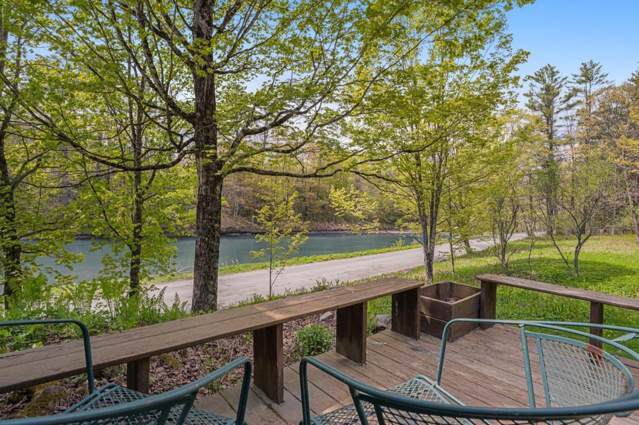 Riverside Cottage Woodstock Exterior photo